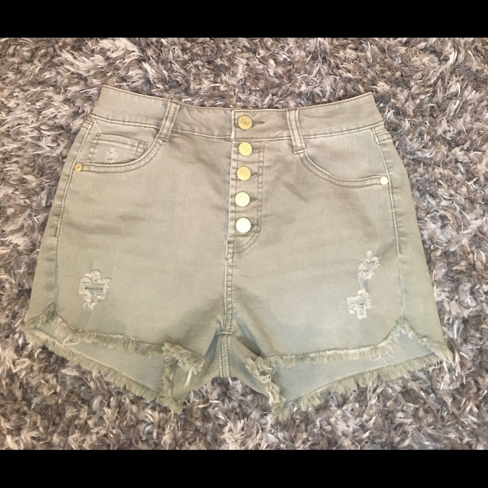Refuge Size 4 Jean Shorts